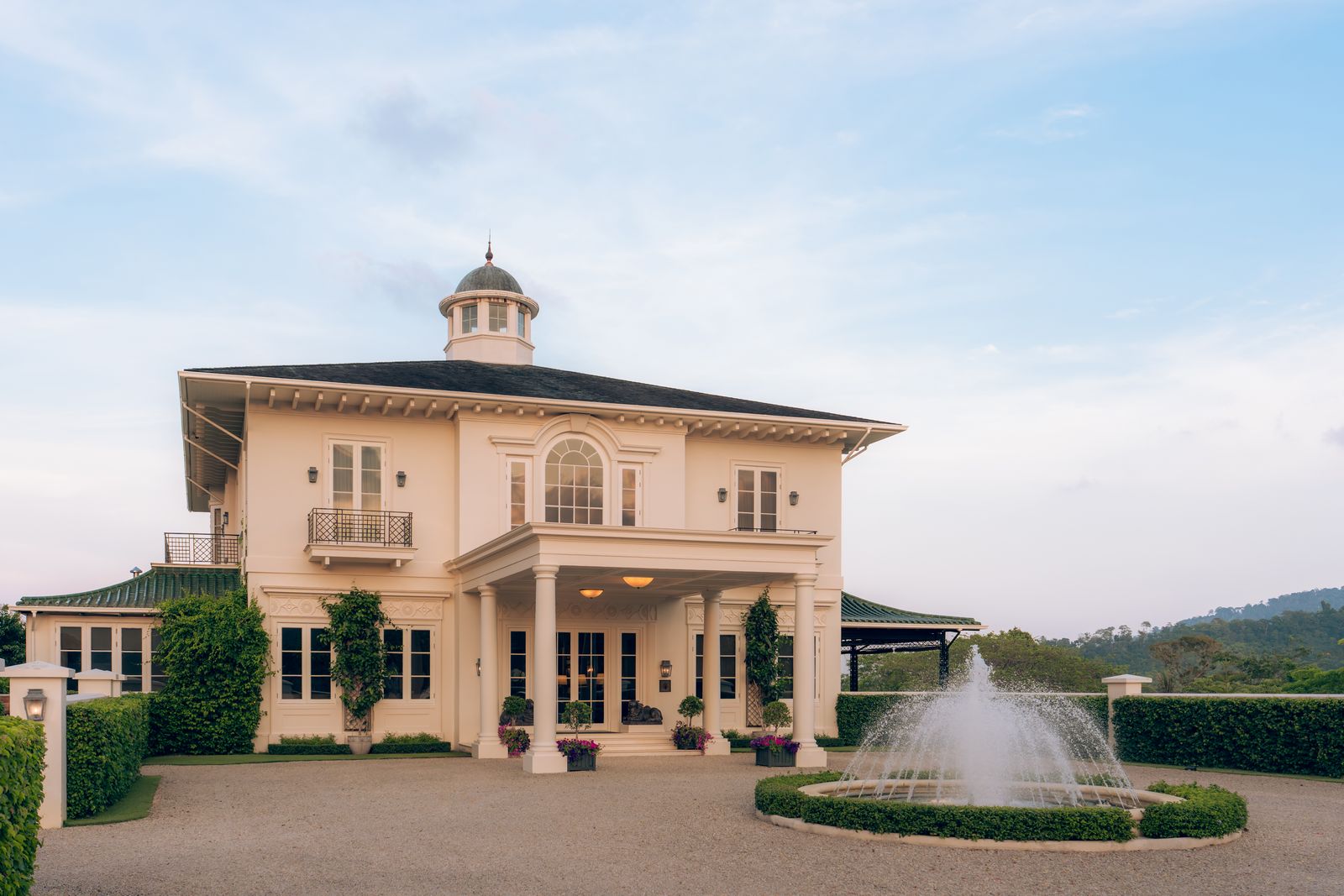 The Mansion - The Vanderbilt Estate, by Murjani Courtyard